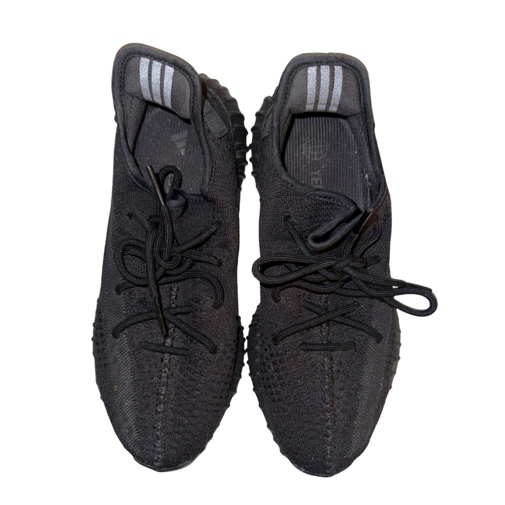🔥 Adidas Yeezy Boost 350 V2 Granite HQ4540 – Size 9.5 Black Athletic Sneakers